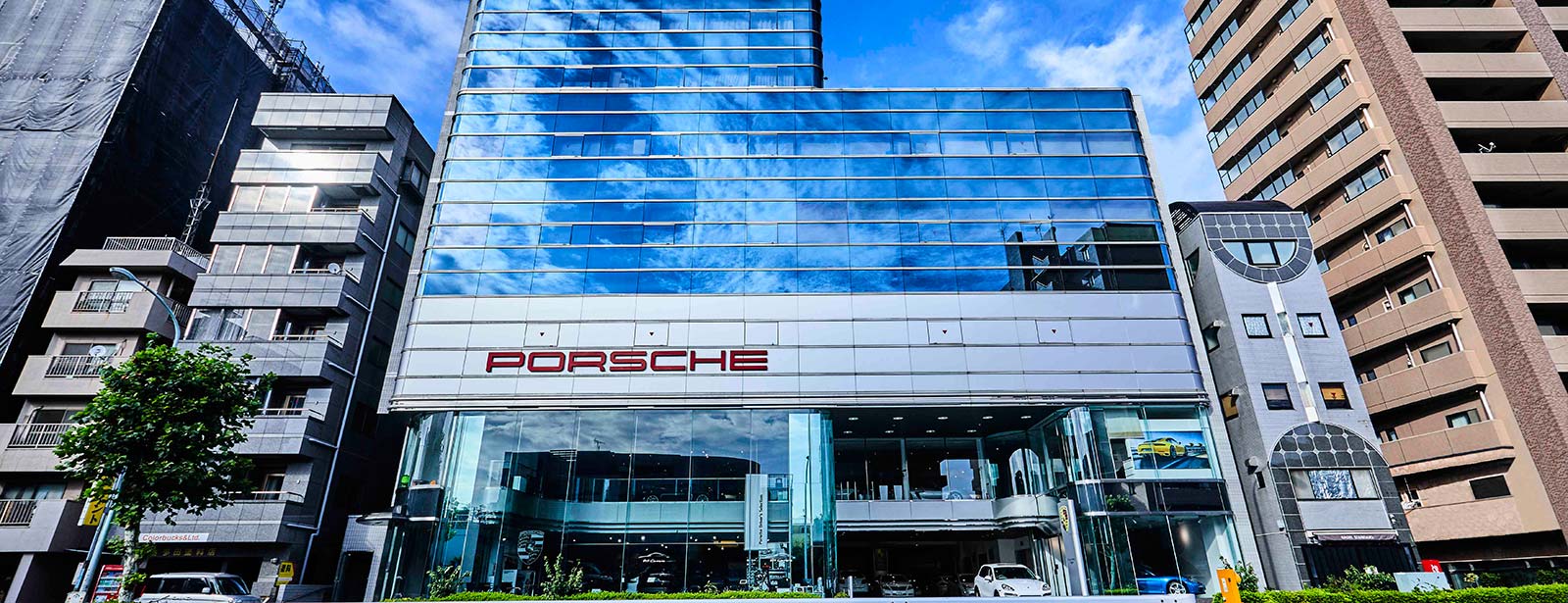 Porsche Center Meguro.