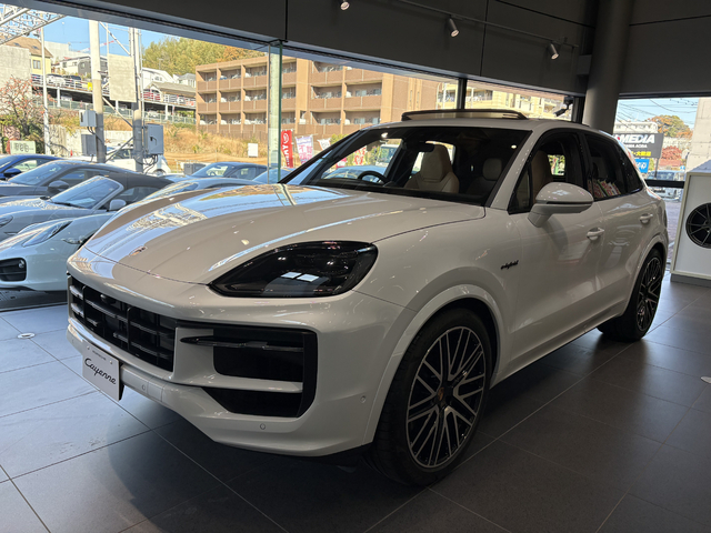 2026年式 Cayenne E-Hybrid Black Edition