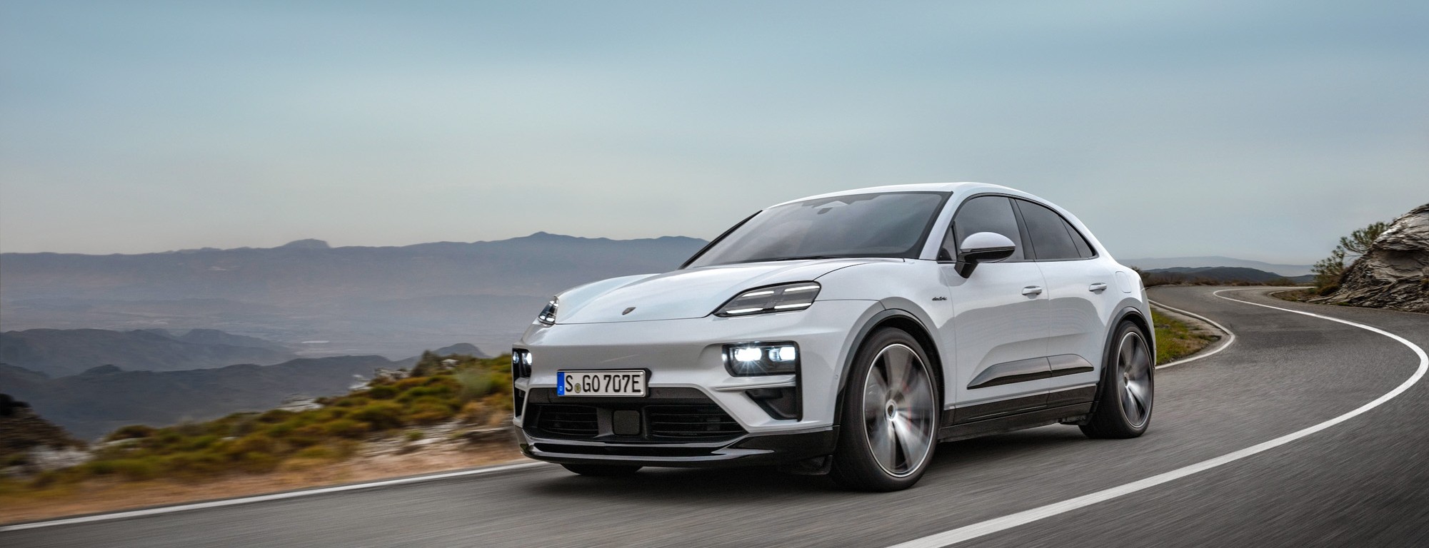 最新 Macan Electric　ウィークエンド試乗会
