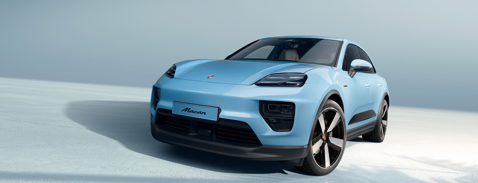 Macan Electric ＆ Panamera 展示試乗会 in くらすわ本店