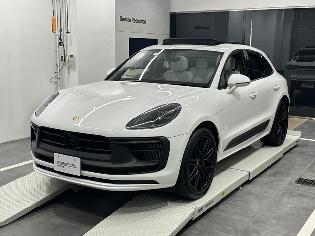 MY2024　マカンGTS　RHD　【R25-0718 】