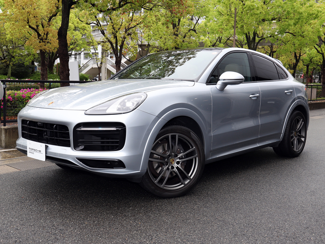 2021　Cayenne Coupe　Tip-s　RHD