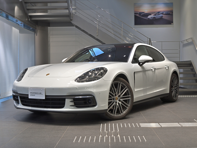 2020年式　パナメーラ　RHD　PDK