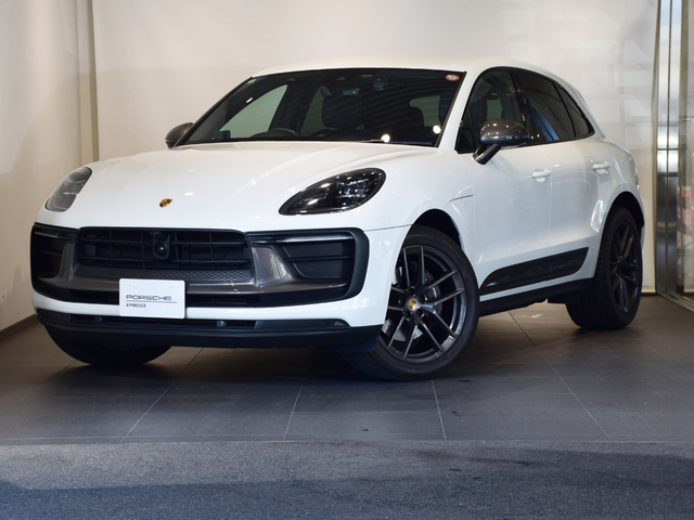 2023年式　マカンT　RHD　PDK