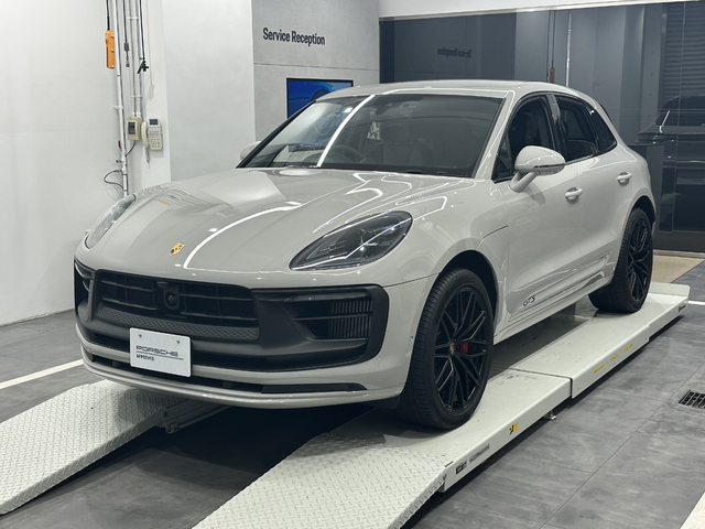 MY2024　マカンGTS　RHD　【R25-0721】
