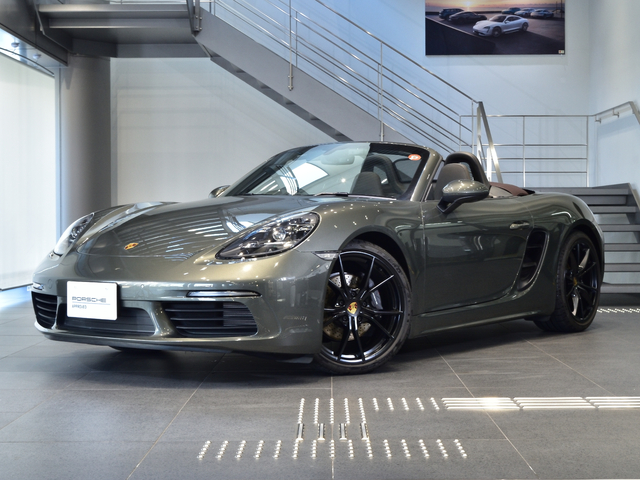 2024年式　718ボクスター　RHD　MT