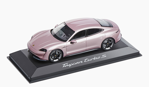 Taycan Turbo S, Frozen Berry Metallic　1/43