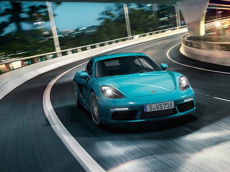 Porsche Special Winter Campaign「ポルシェセンター青山 特別企画