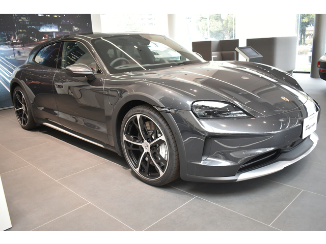 Taycan 4 Cross Turismo