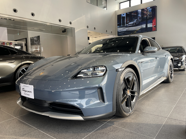 Taycan 4 Cross Turismo