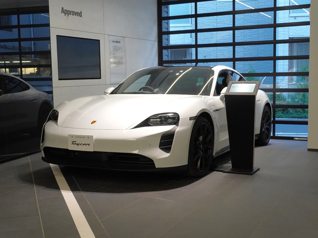 Taycan　GTS