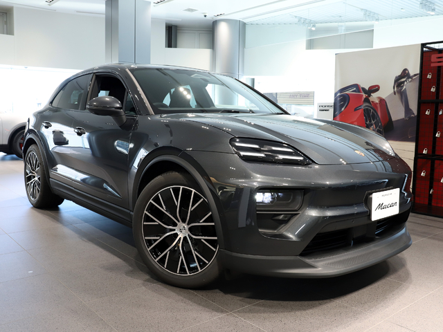 2025　Macan Electric　RHD