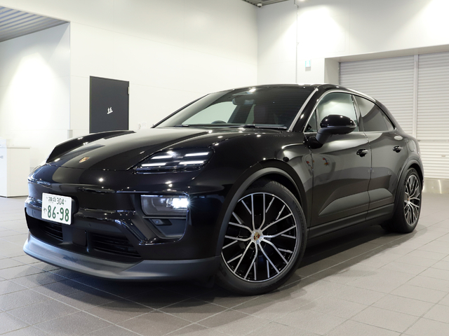 2025　Macan Electric　RHD