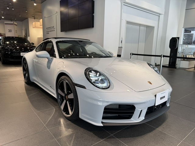 911 Carrera 