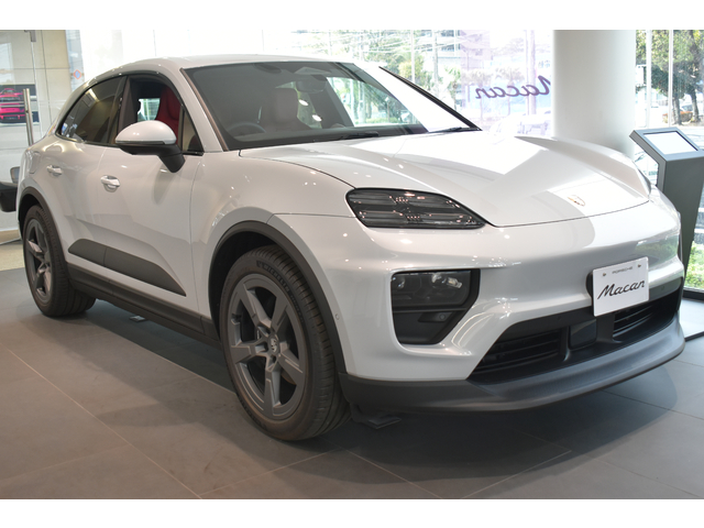 Macan Electric