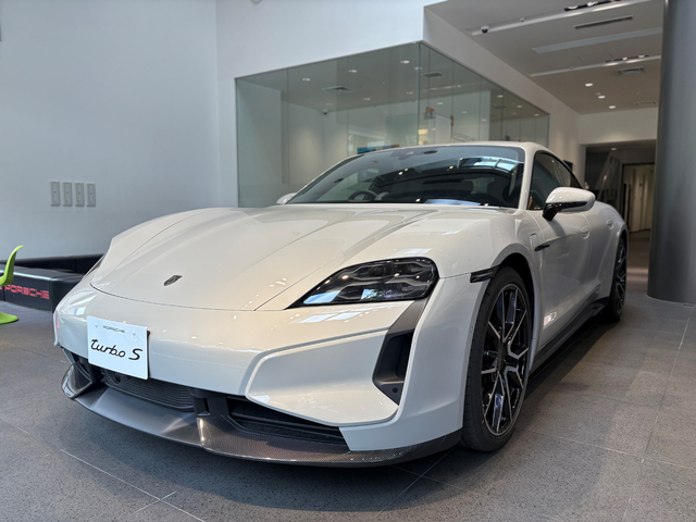Taycan Turbo S