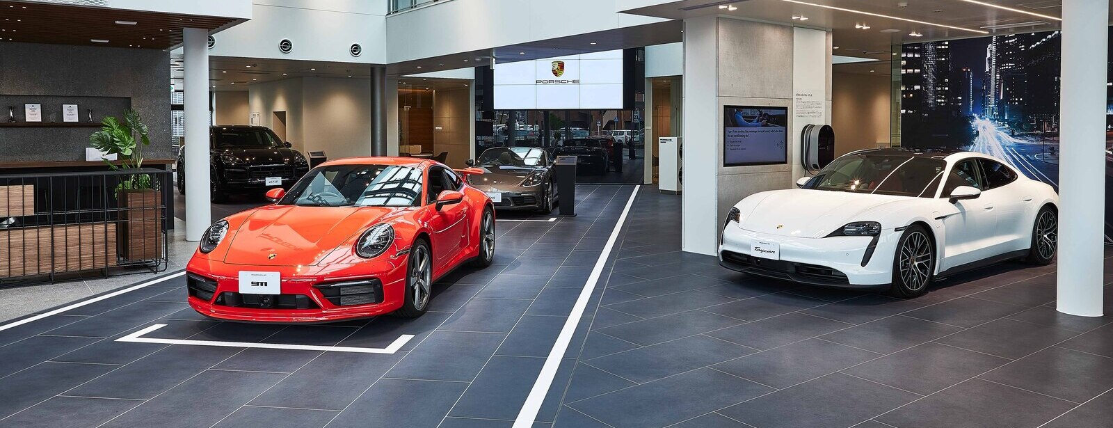 Porsche Center Ueda