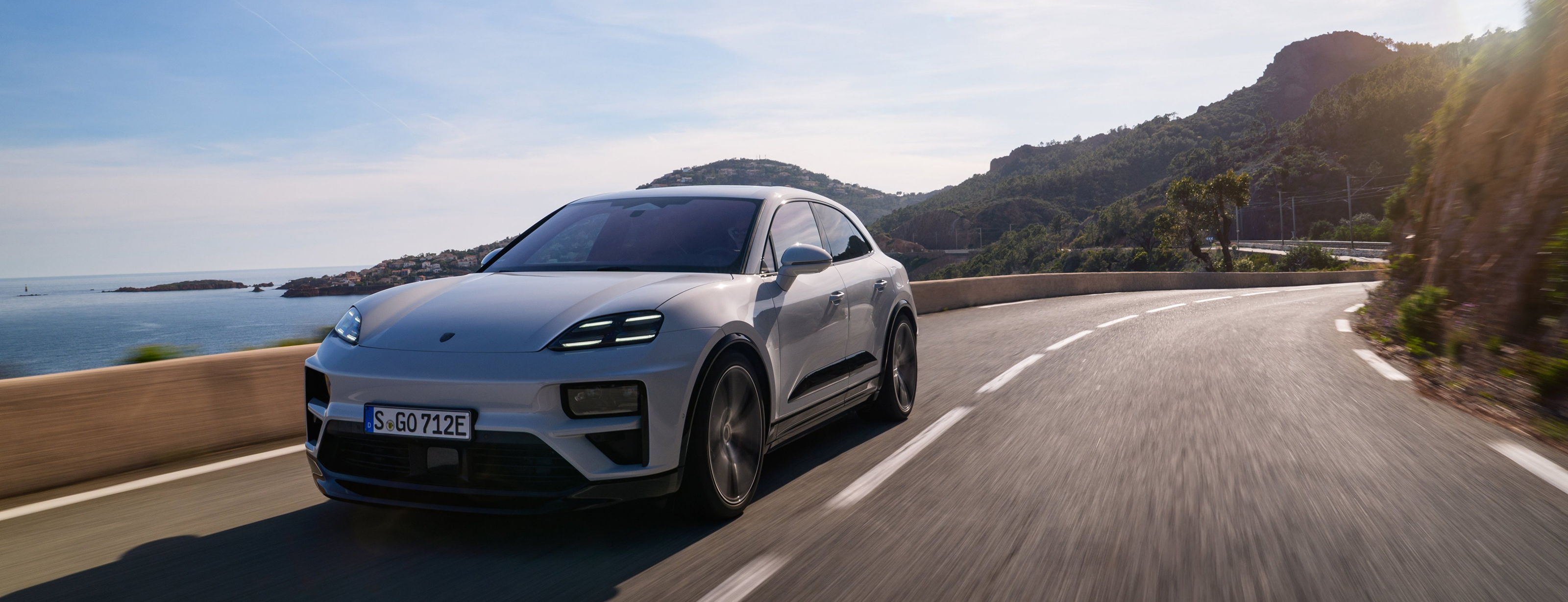 Macan Electric特選車両のご紹介