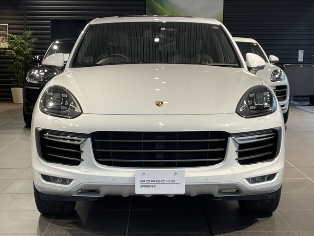 注目の認定中古車 ポルシェセンター青山 世田谷認定中古車センター Dr Ing H C F ポルシェ Ag