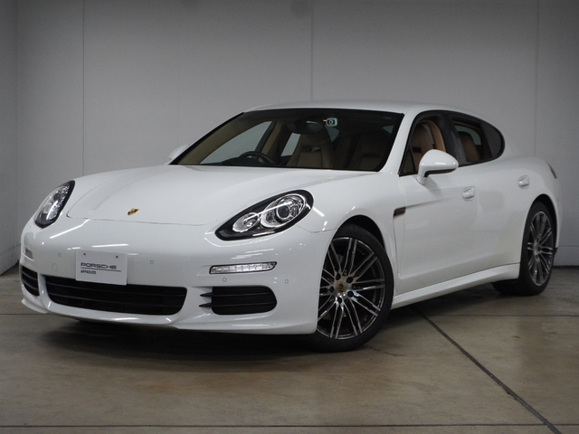 2016 ポルシェ Panamera Edition