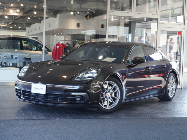 2019年式　Panamera 4 E-Hybrid　PDK RHD