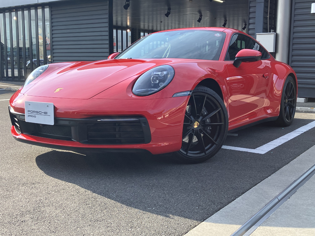911　Carrera