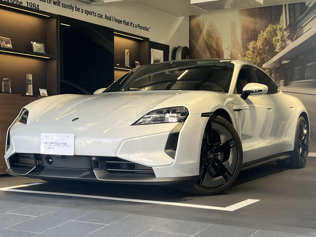 MY25  Taycan Turbo  RHD  AT【S26-0324】