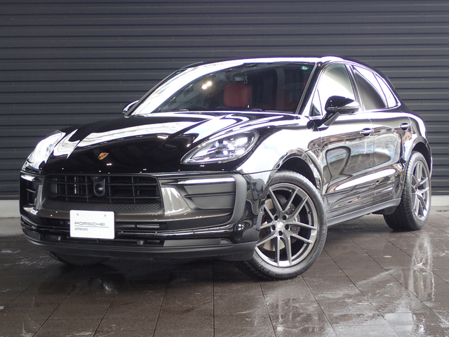 Macan T