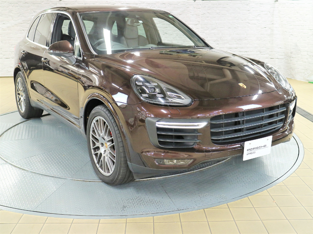 注目の認定中古車 ポルシェセンター浜田山 荻窪認定中古車センター Dr Ing H C F ポルシェ Ag