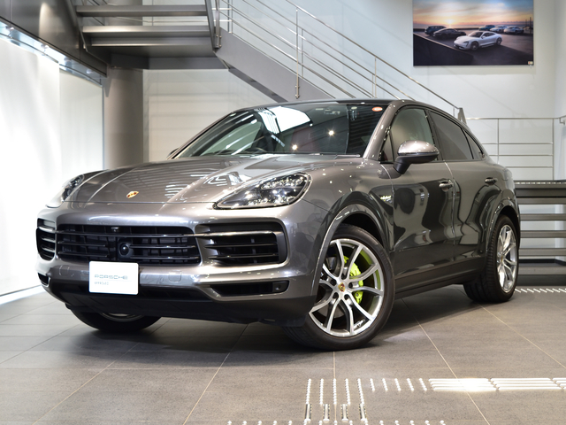 2020年式　カイエンE-hybrid クーペ　RHD　TIP