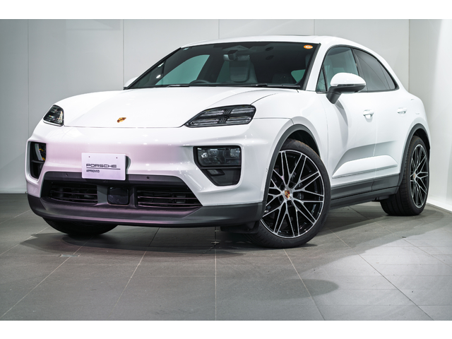 2025年式　マカンエレクトリック　右ハンドル