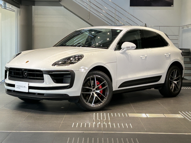 2023年式　マカンS　PDK　RHD