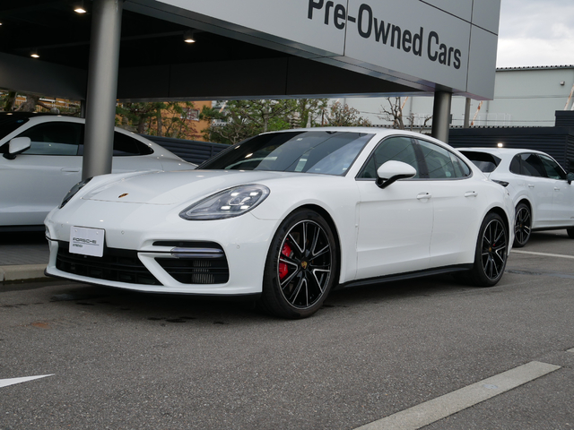 2018年式　Panamera Turbo 