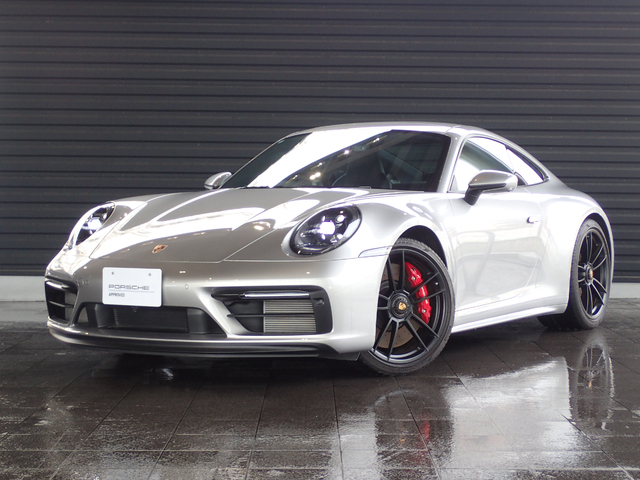 911 Carrera 4 GTS