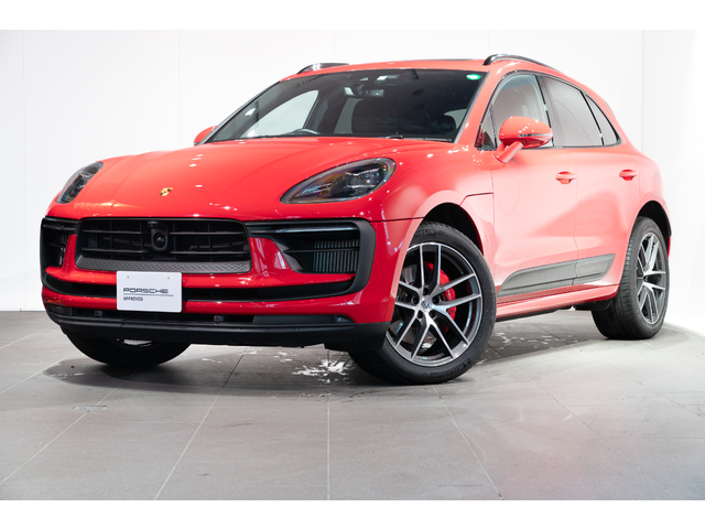 2022年式　マカンS　PDK　右ハンドル