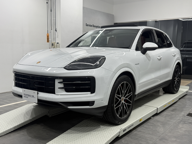 MY2025　カイエンS　E-hybrid　RHD【R26-0317】