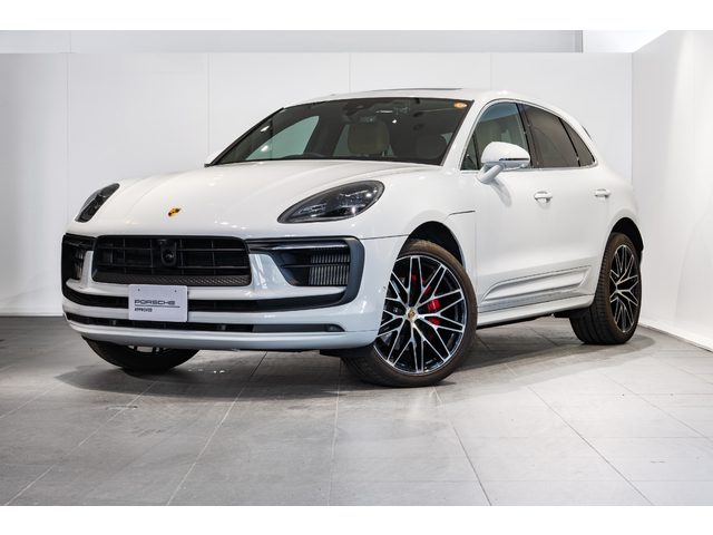 2024年式　マカンS　PDK　右ハンドル