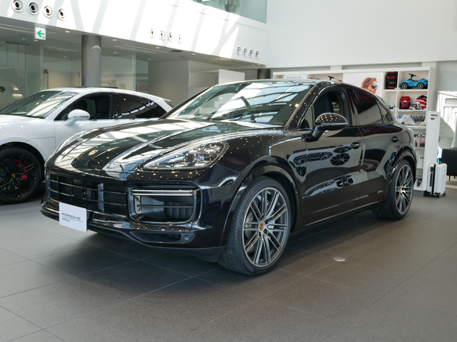 2020年式　Cayenne Turbo Coupe