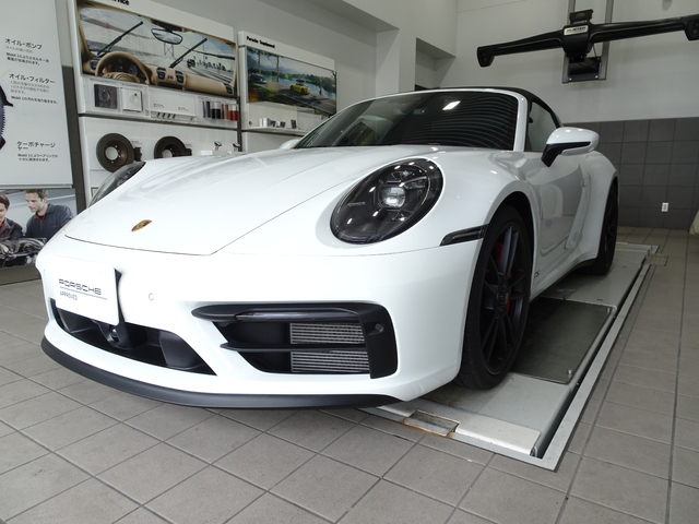 911 Targa 4 GTS 新車保証継承