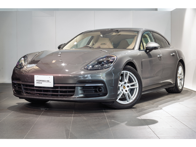 2018年式　パナメーラ　PDK　右ハンドル