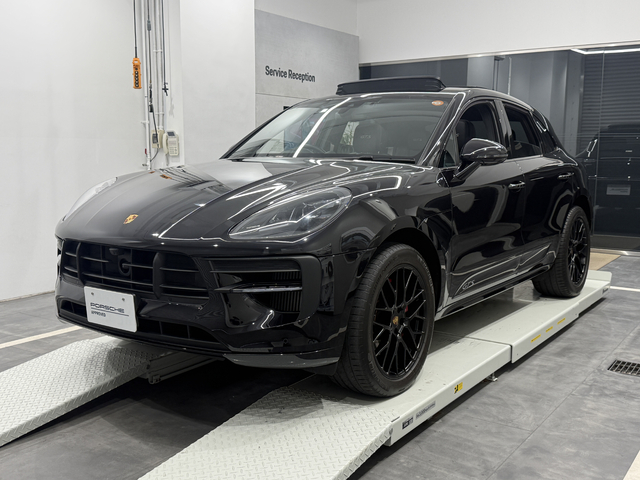 MY2020　マカンGTS　RHD【R26-0222】