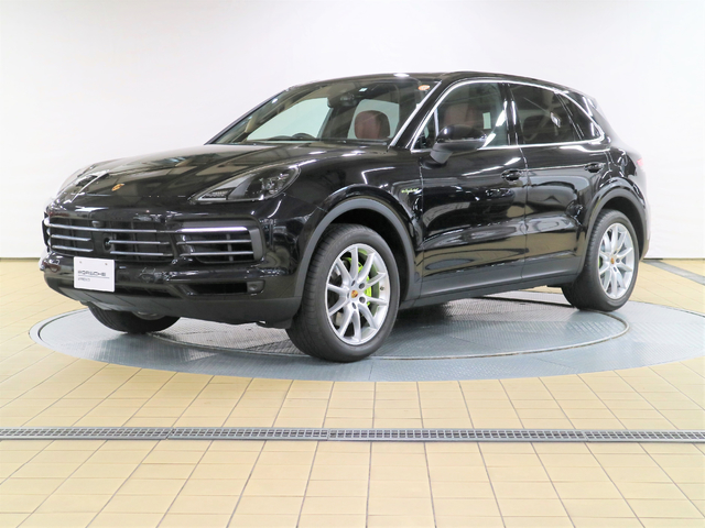 注目の認定中古車 ポルシェセンター浜田山 荻窪認定中古車センター Dr Ing H C F ポルシェ Ag