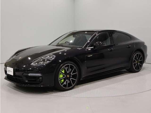 【新着】Panamera 4E-Hybrid
