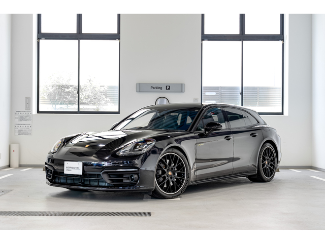 パナメーラ4E-hybrid スポーツツーリスモ パノラマルーフ