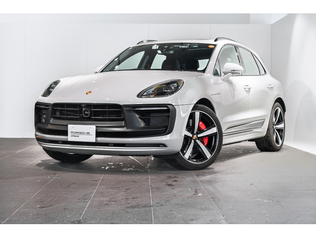 2022年式　マカンGTS　PDK　右ハンドル